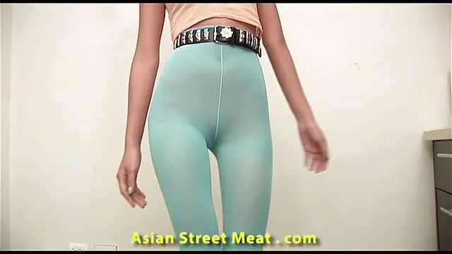 Adulto sem registo  A video porno tube manhã começou com duck via oral e anal