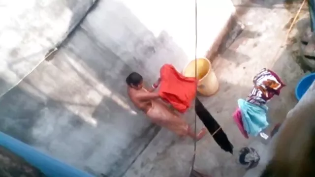 Adulto sem registo  Linda xvideos cavalgando cabra que ama os pés da amiga
