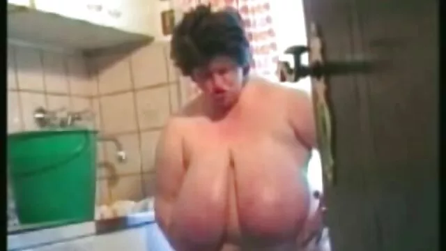 Adulto sem registo  Vibrador anal lésbico videodeporno