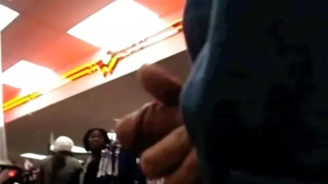 Adulto sem registo  Sarah Jessie, a loura luxuosa, saltou para trás e voltou. vídeo pornô grátis